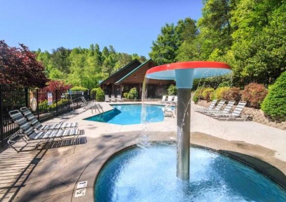 Another Day In Bearadise By Stony Brook Cabins Gatlinburg Exterior foto